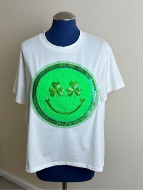 Queen Of Sparkles Shamrock Happy Face Short Sleeve T-Shirt Size Large